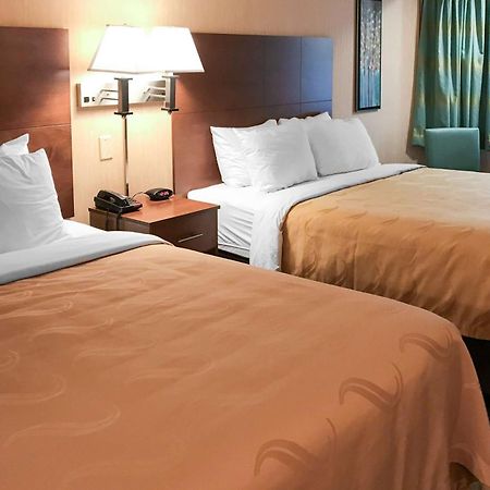 Quality Inn Bedford Bagian luar foto
