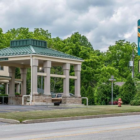Quality Inn Bedford Bagian luar foto