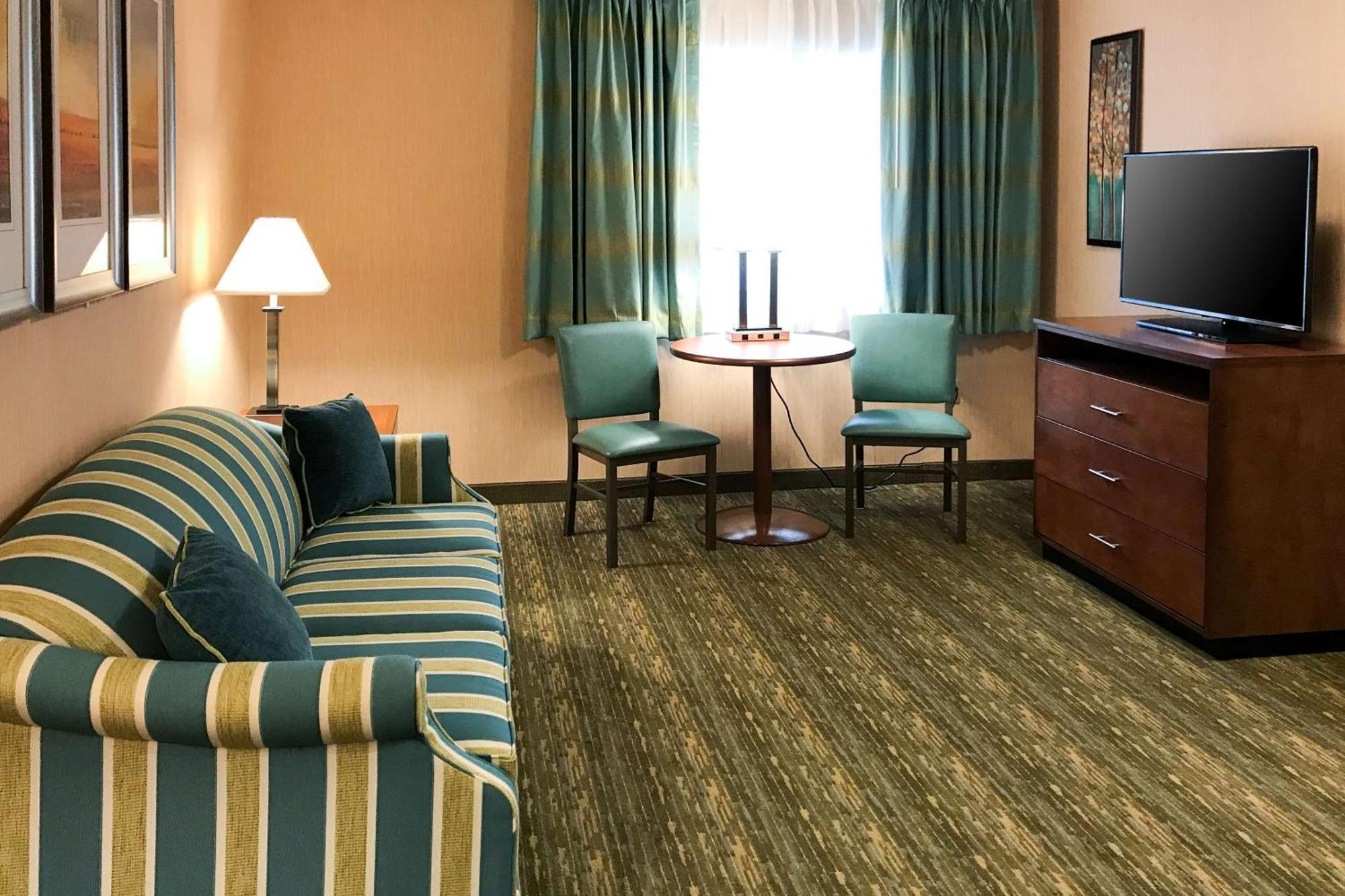 Quality Inn Bedford Bagian luar foto
